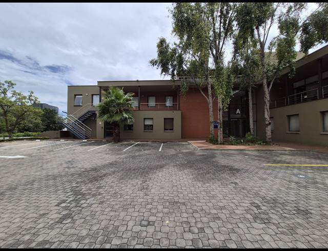 333M² OFFICE TO LET IN SANDTON CENTRAL